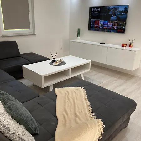فيلة La Casa *