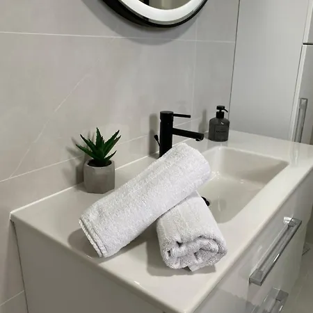 La Casa * يايتشه