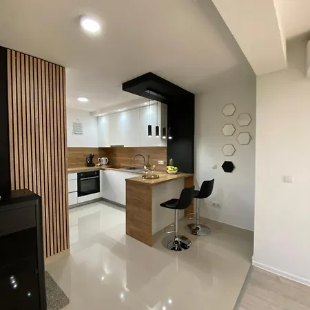 La Casa * يايتشه